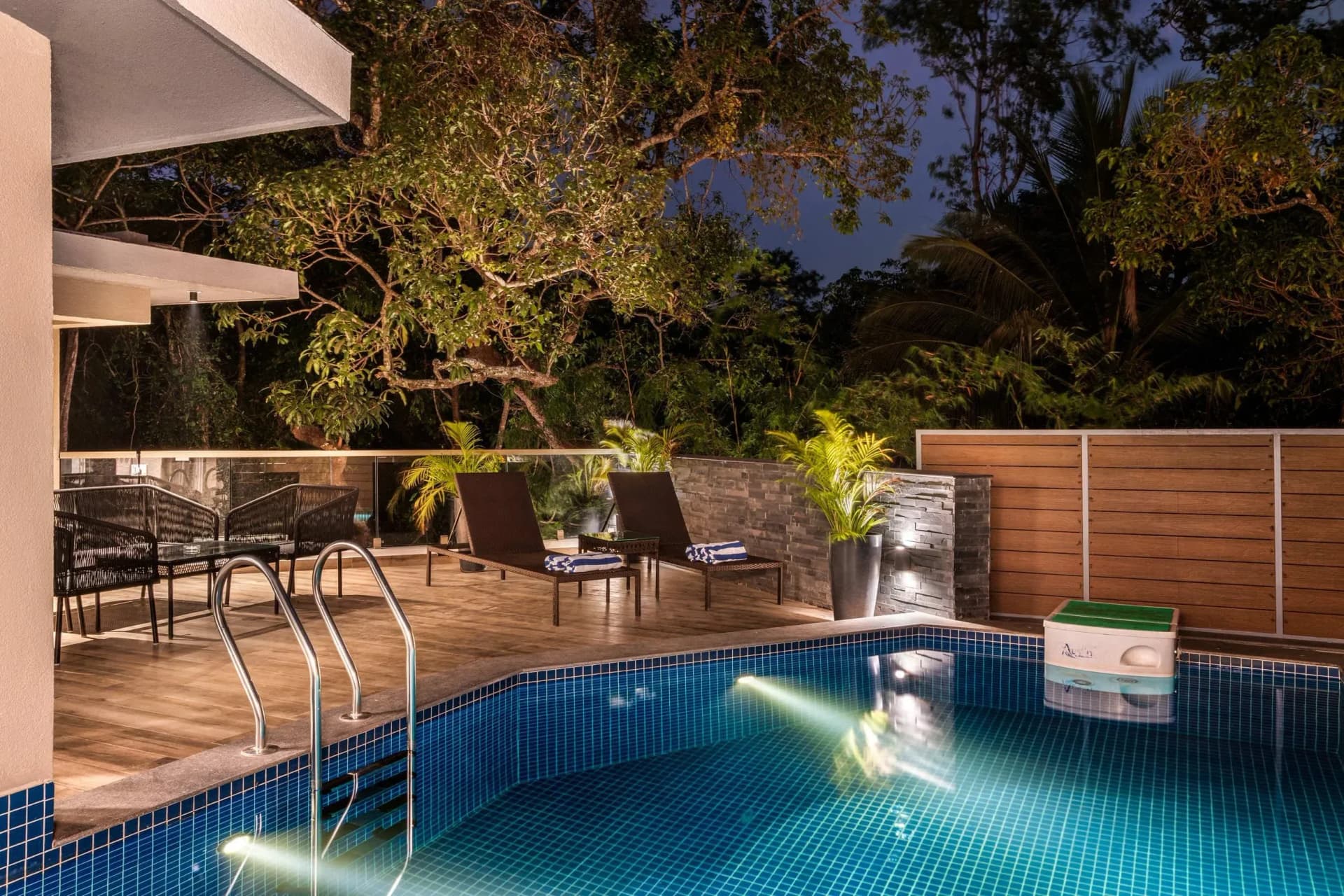 8BHK Private Pool Villa for up to 18 Guests in Assagao, Goa - Assagao, Goa