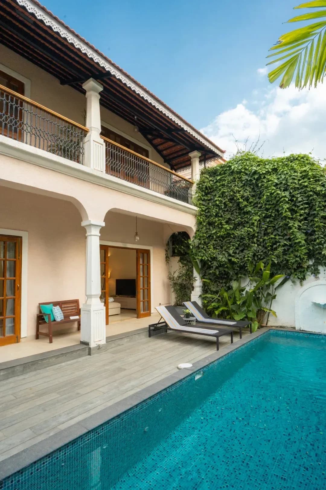8BHK Private Pool Villa for up to 18 Guests in Arpora, Goa - Arpora, Goa