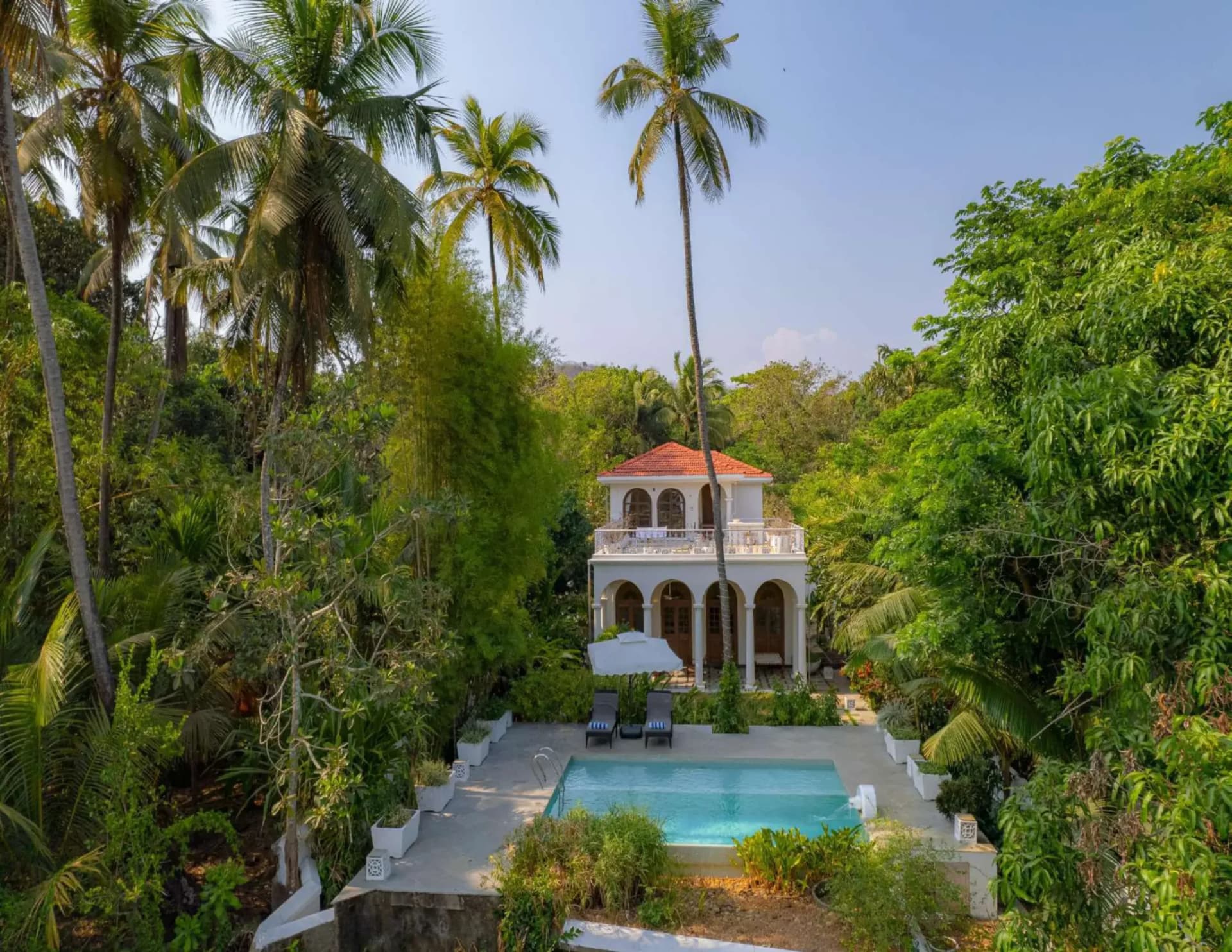 Loto Bianco — 4BHK Private Pool Villa in Siolim, Goa - Siolim, Goa