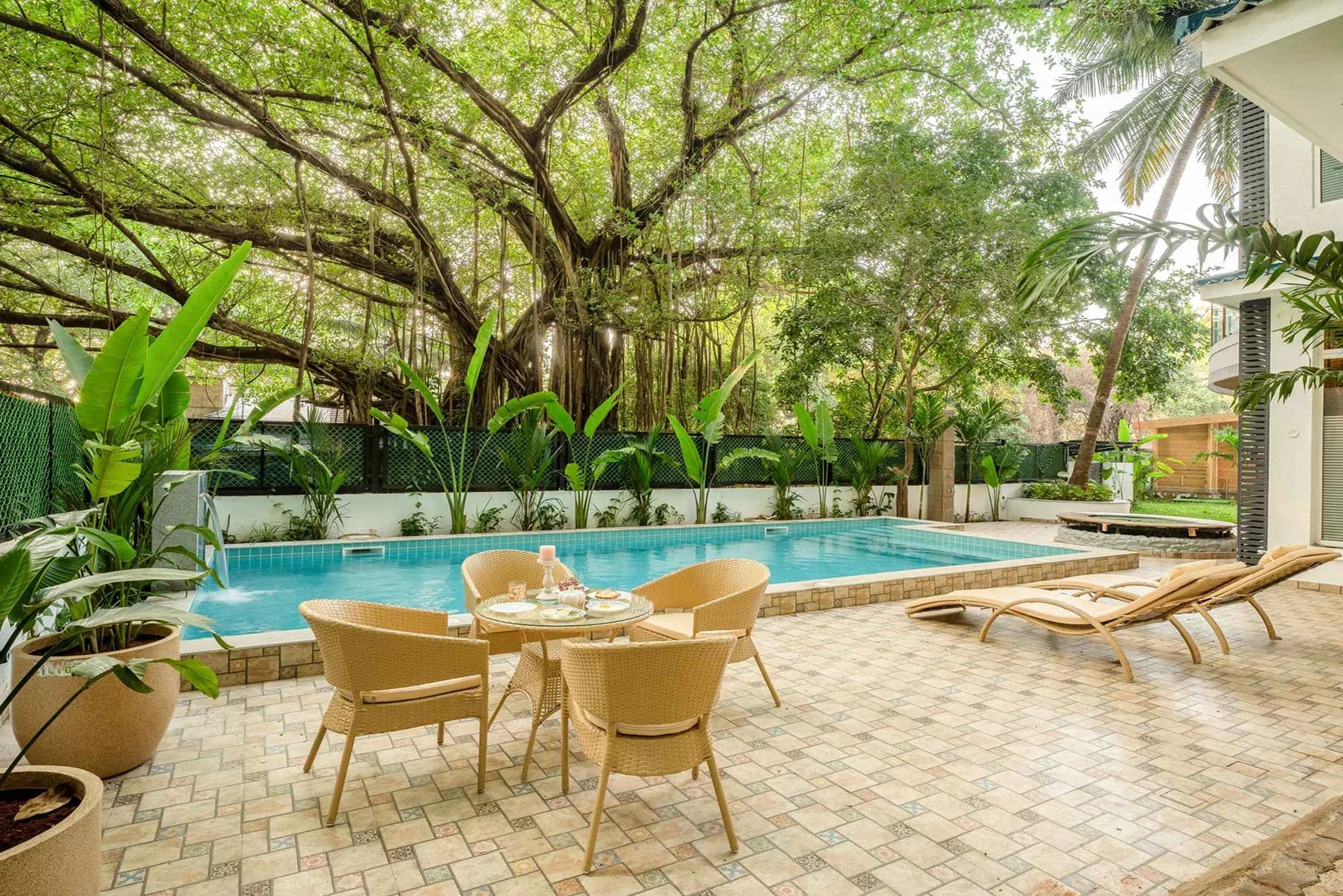 6BHK Private Pool Villa for up to 12 Guests in Candolim, Goa - Candolim, Goa
