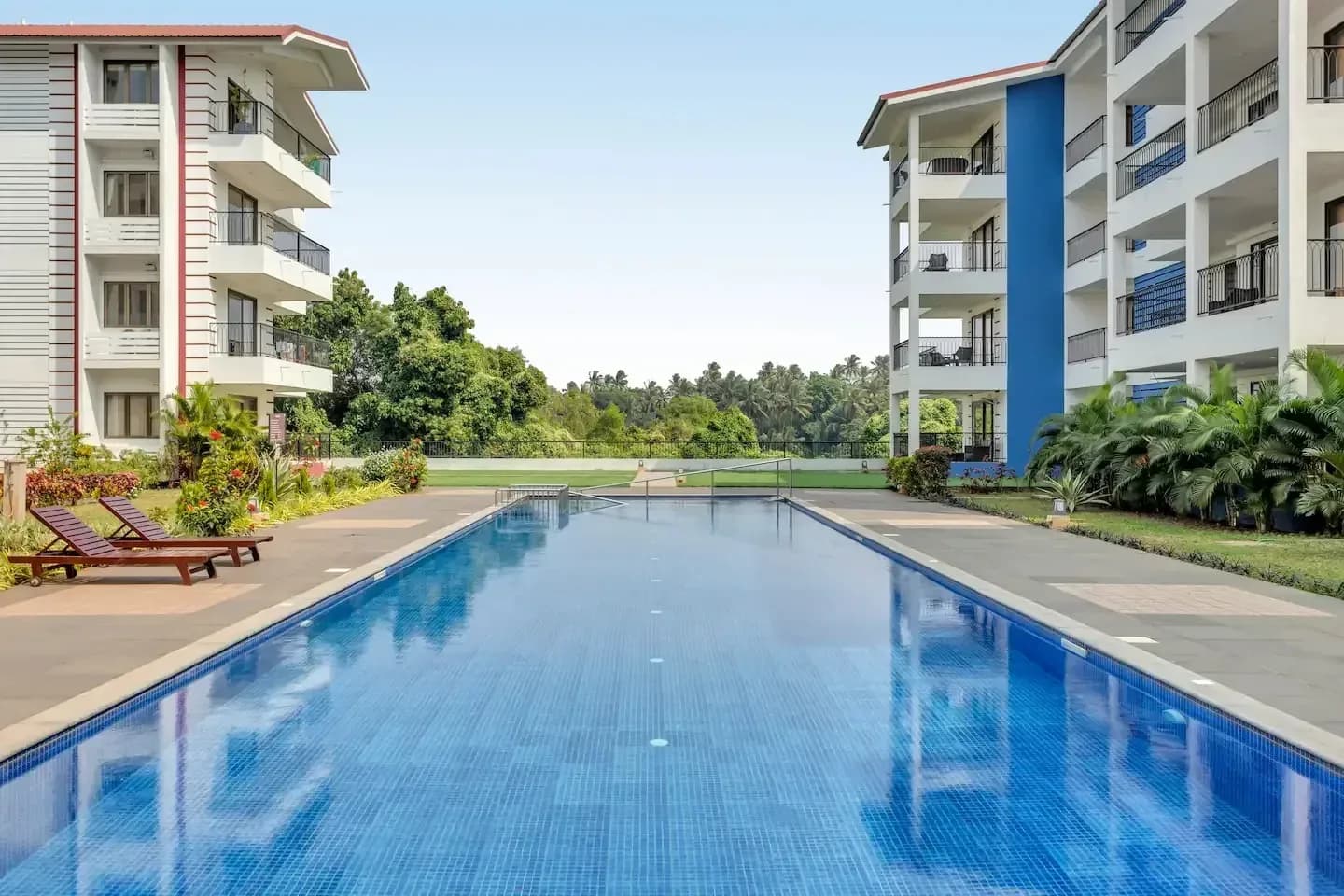 2BHK Shared Pool Apartment for up to 5 Guests in Arpora, Goa - Arpora, Goa