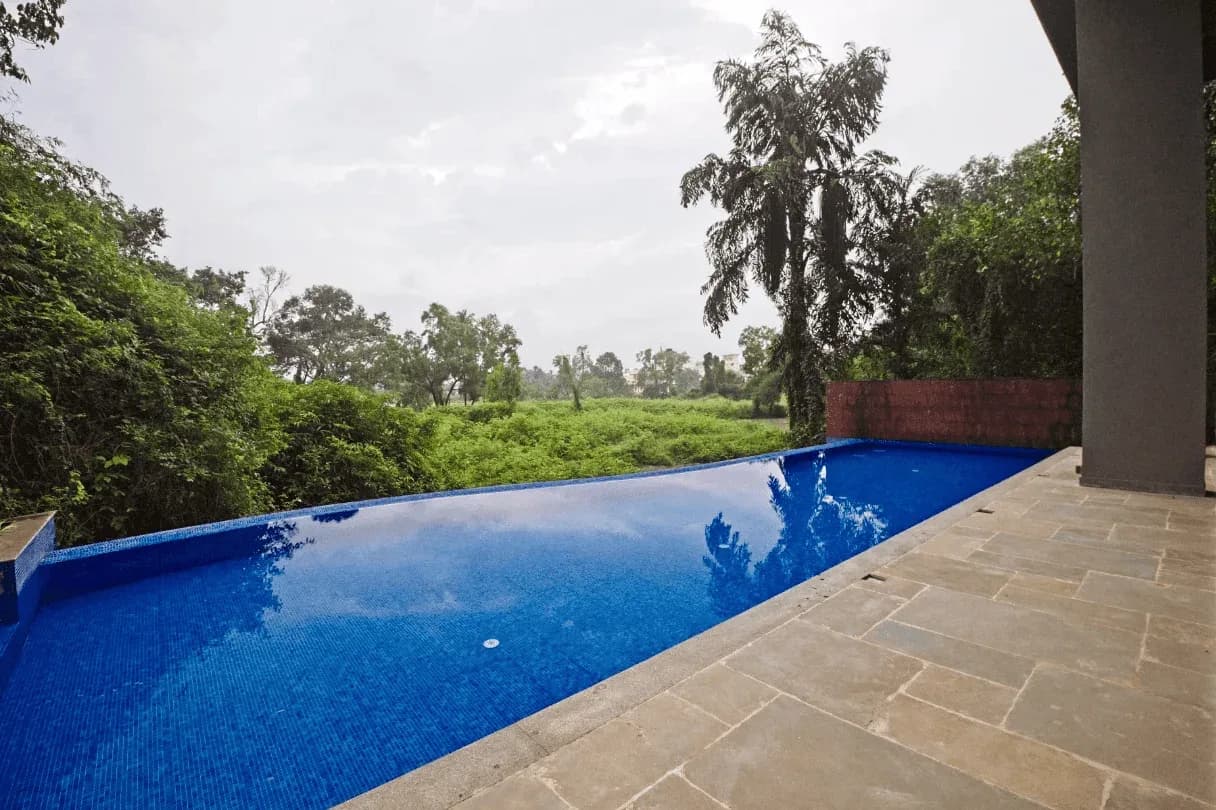 2BHK Shared Pool Apartment for up to 5 Guests in Candolim, Goa - Candolim, Goa
