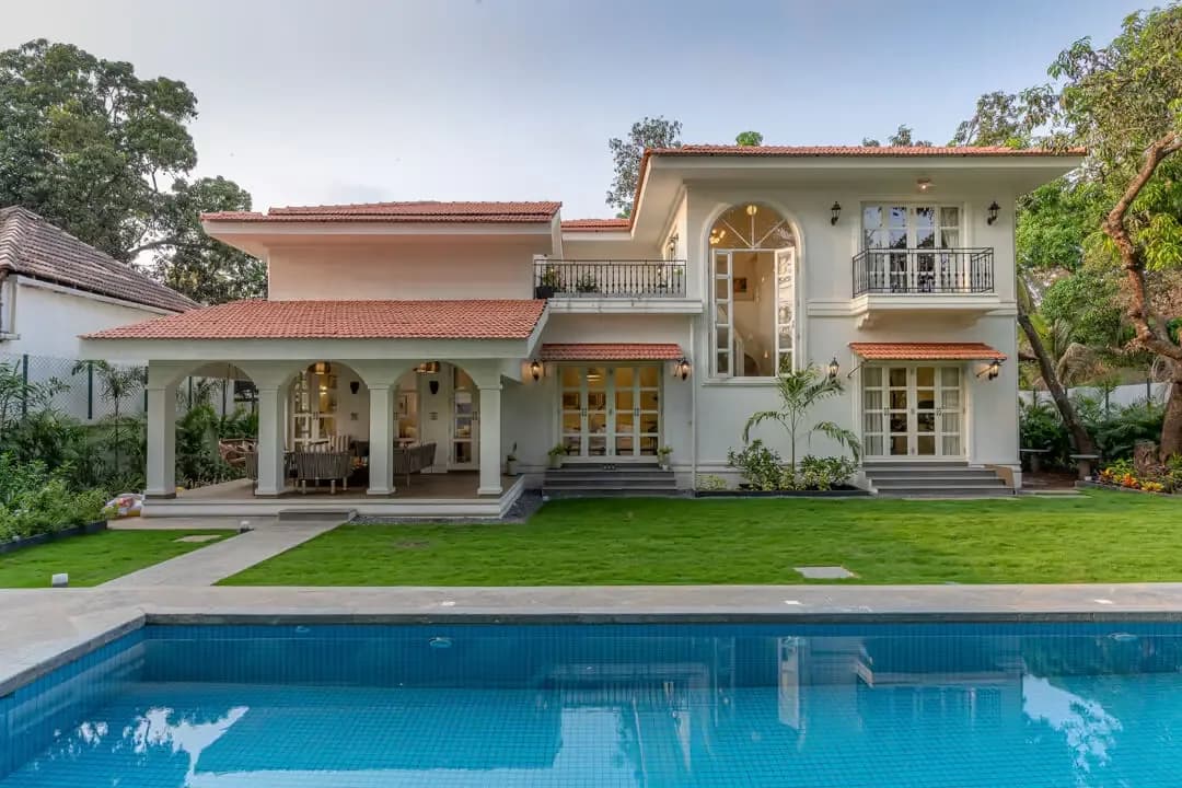 Kefi Villa - Lawn Area